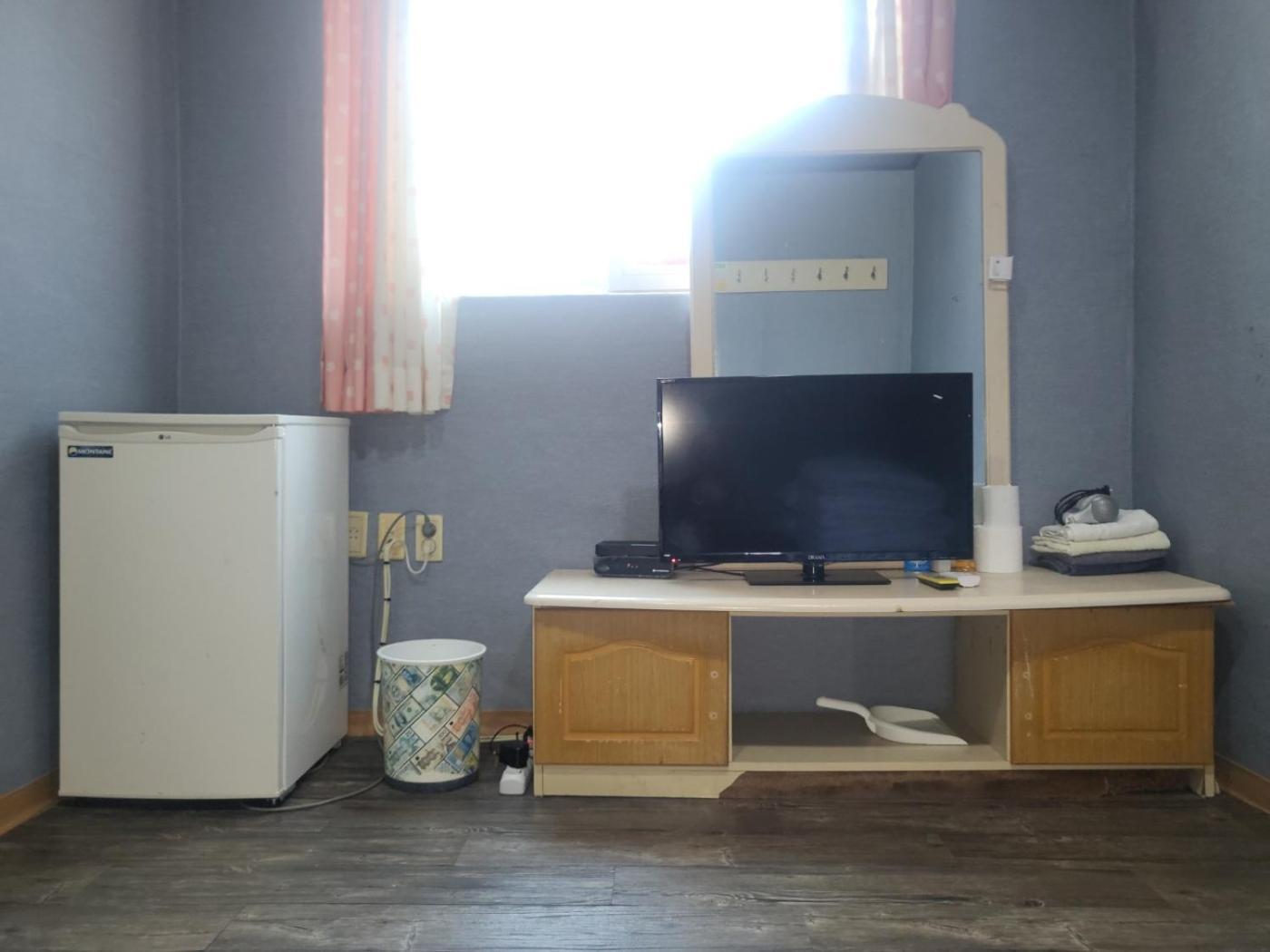 Songwol Park Motel Sokcho Eksteriør bilde